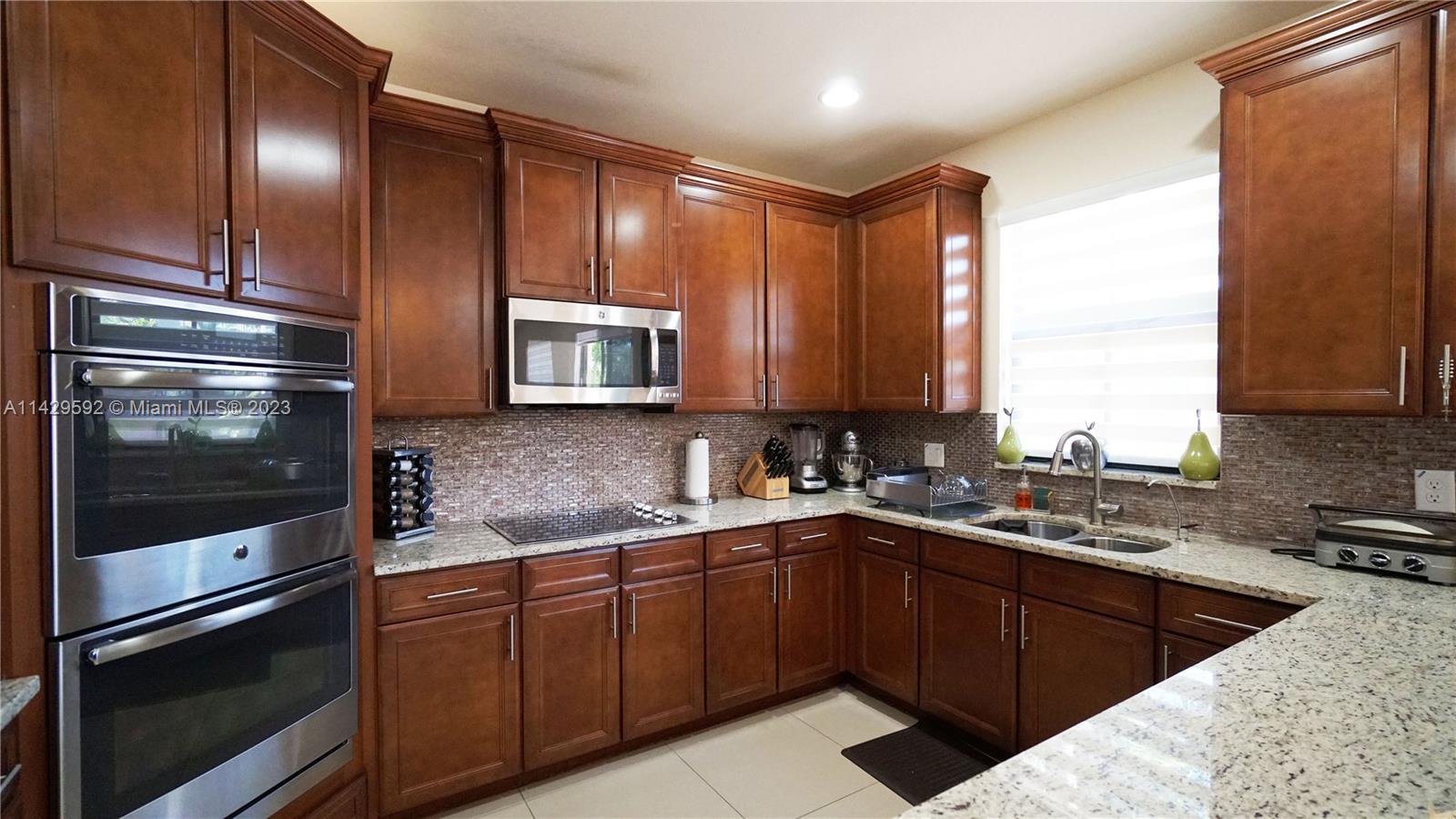 ISLES AT GRAND BAY - Residential