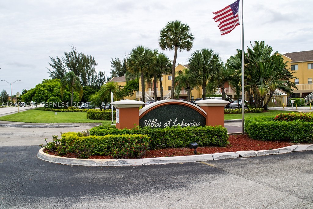 LAKEFRONT COMMUNITY TOWNHOME IS MOVE IN READY. SPECTACULAR VIEW OF LAKE AND PRESERVE. STUNNING SUNSETS FROM LARGE BALCONY. GATED COMMUNITY WITH CLUBHOUSE, FITNESS CENTER, POOL, HEATED JACUZZI AND SUNNING DECKS. STAINLESS STEEL APPLIANCES. FRESHLY PAINTED. LARGE TILE ENTRY. 2 MASTER SUITES EACH WITH PRIVATE BATHS. WASHER AND DRYER IN UNIT.  GREAT LOCATION. EASY TO SHOW ON LOCKBOX. ONLY 1ST MONTH AND SECURITY.
HURRY! MINIMUM CREDIT SCORE 650.