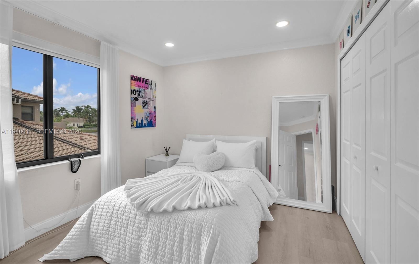 WINDSOR PALMS - Residential