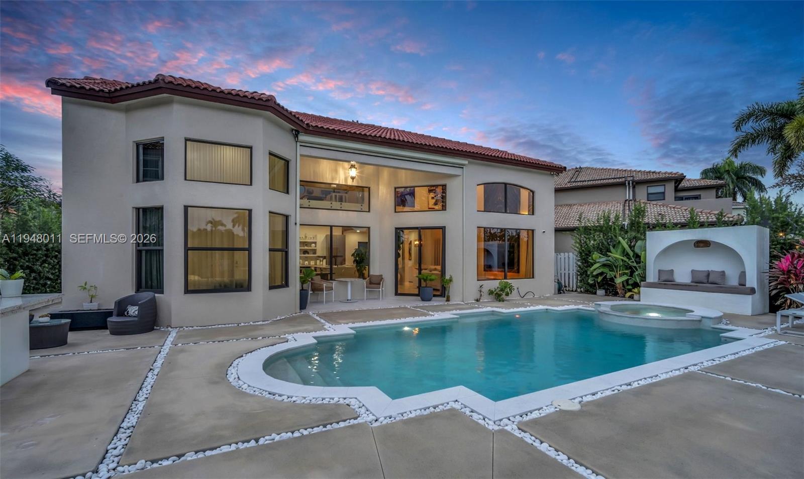 WINDSOR PALMS - Residential