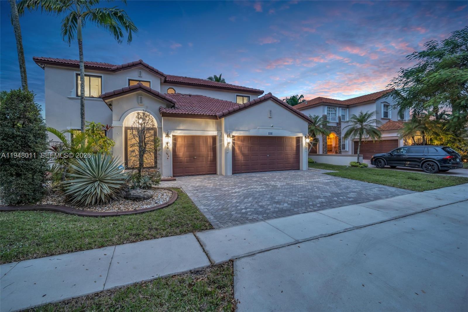WINDSOR PALMS - Residential