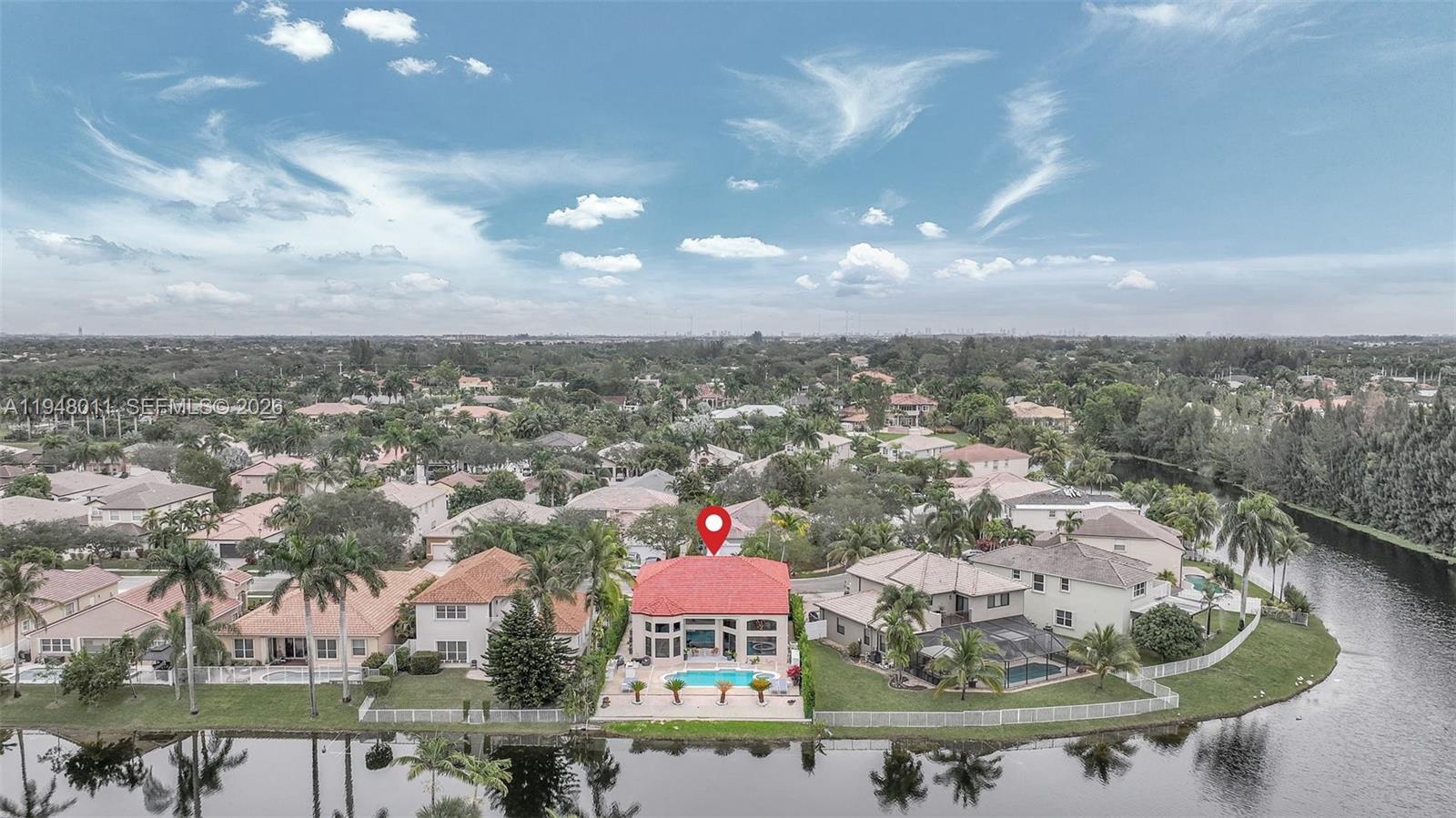 WINDSOR PALMS - Residential