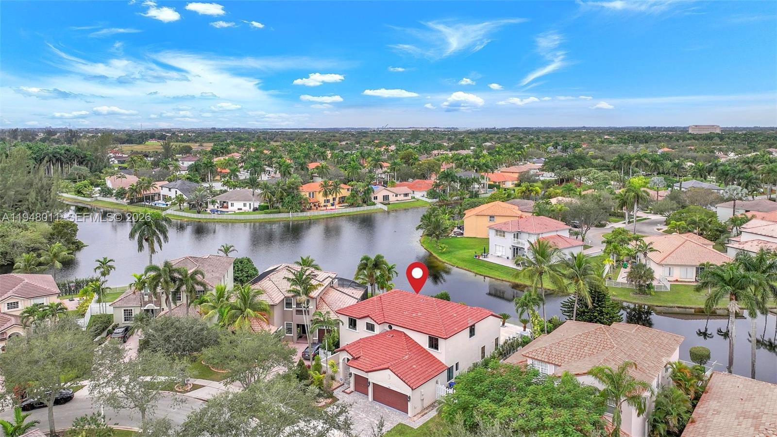 WINDSOR PALMS - Residential