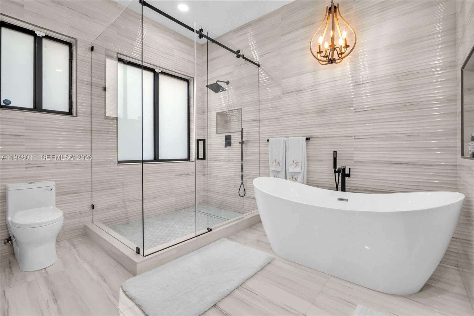 WINDSOR PALMS - Residential