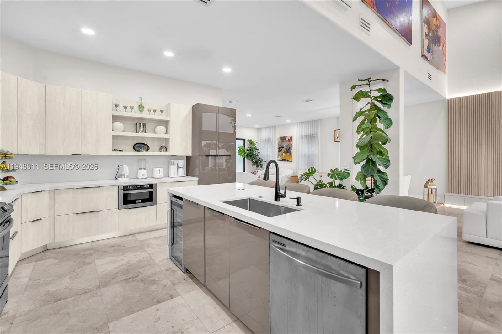 WINDSOR PALMS - Residential