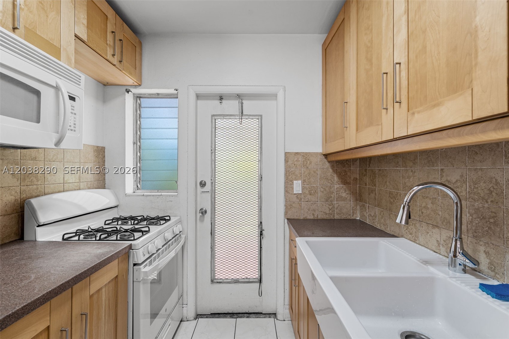 AMERICAN GARDENS CONDO - Residential
