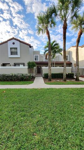 PERFECT FAMILY TOWNHOME LOCATED IN PALM POINT IN THE HAMMOCKS. HOME HAS 2 BED WITH 1.5 BATHS. ALL TILED FLOORS THROUGHOUT. FEATURES FRONT PATIO AND REAR PATIO. UPDATED AND READY TO MOVE IN. VACANT!