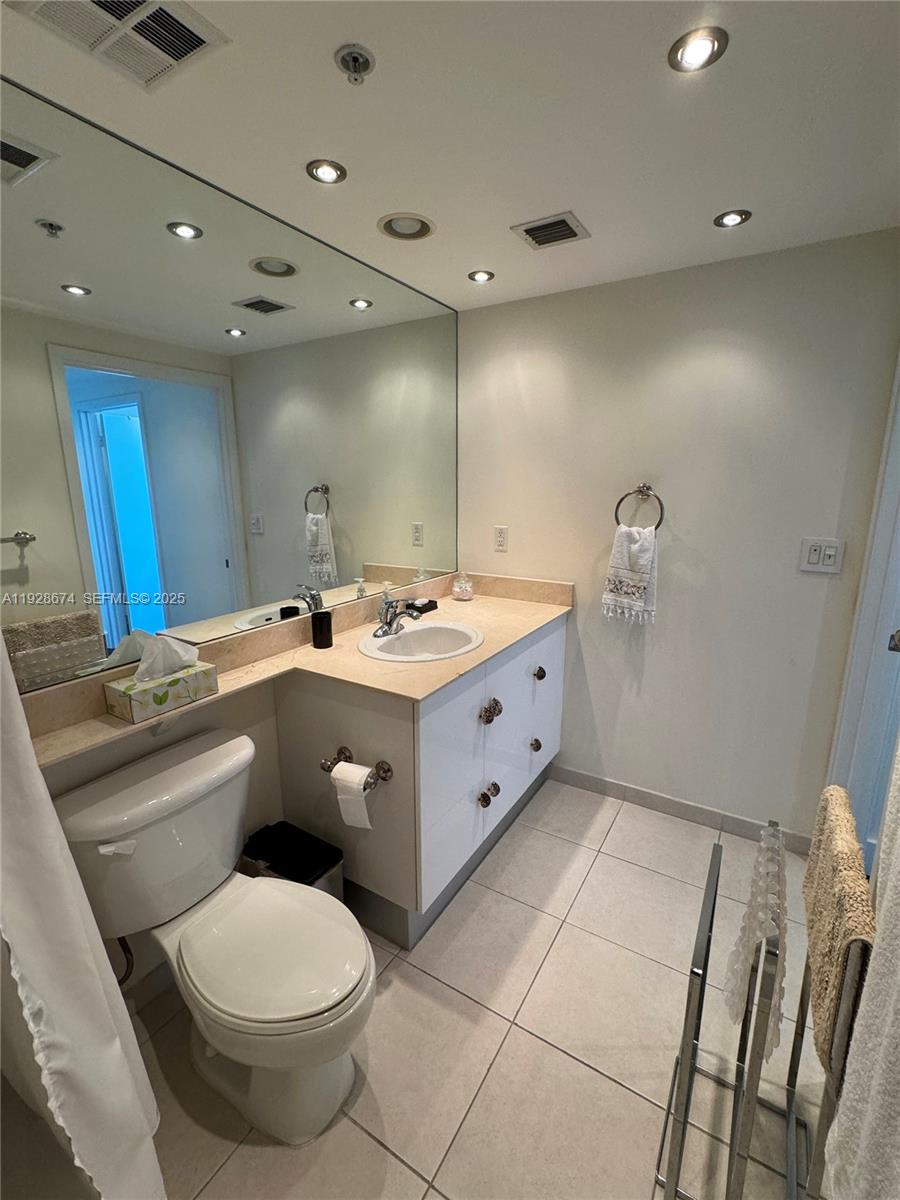 ONE MIAMI EAST CONDO - Residential