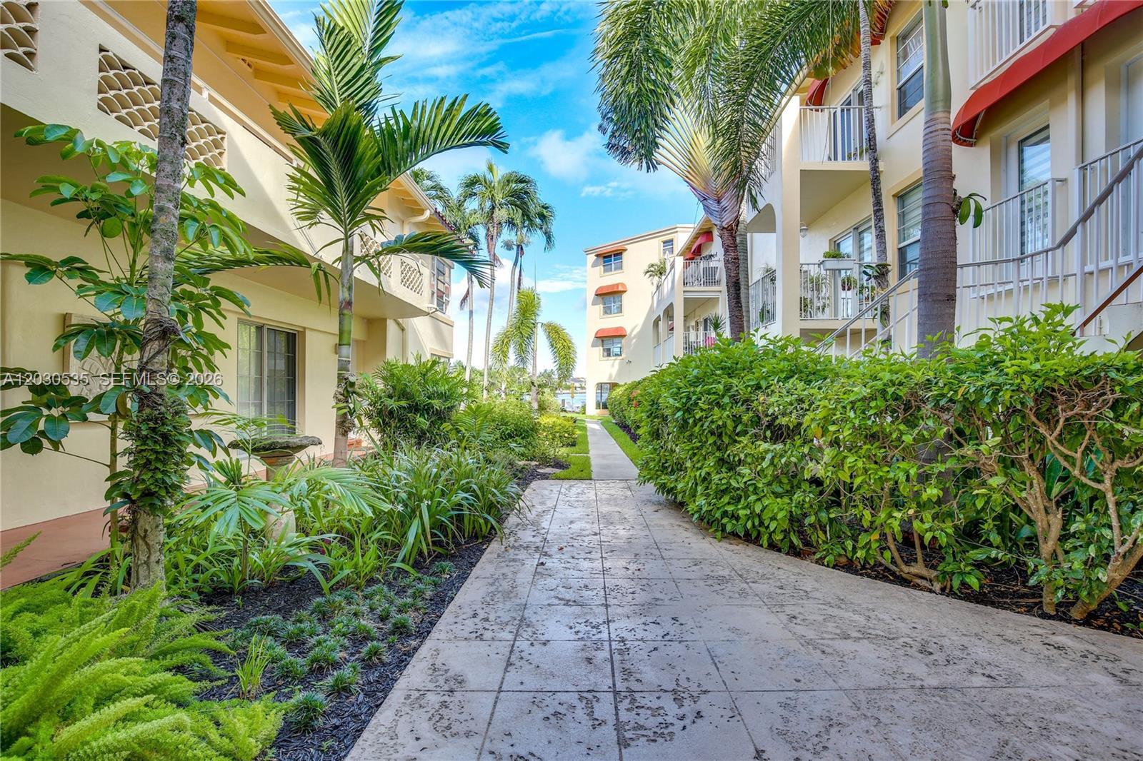 FORT LAUDERDALE YACHT - Residential