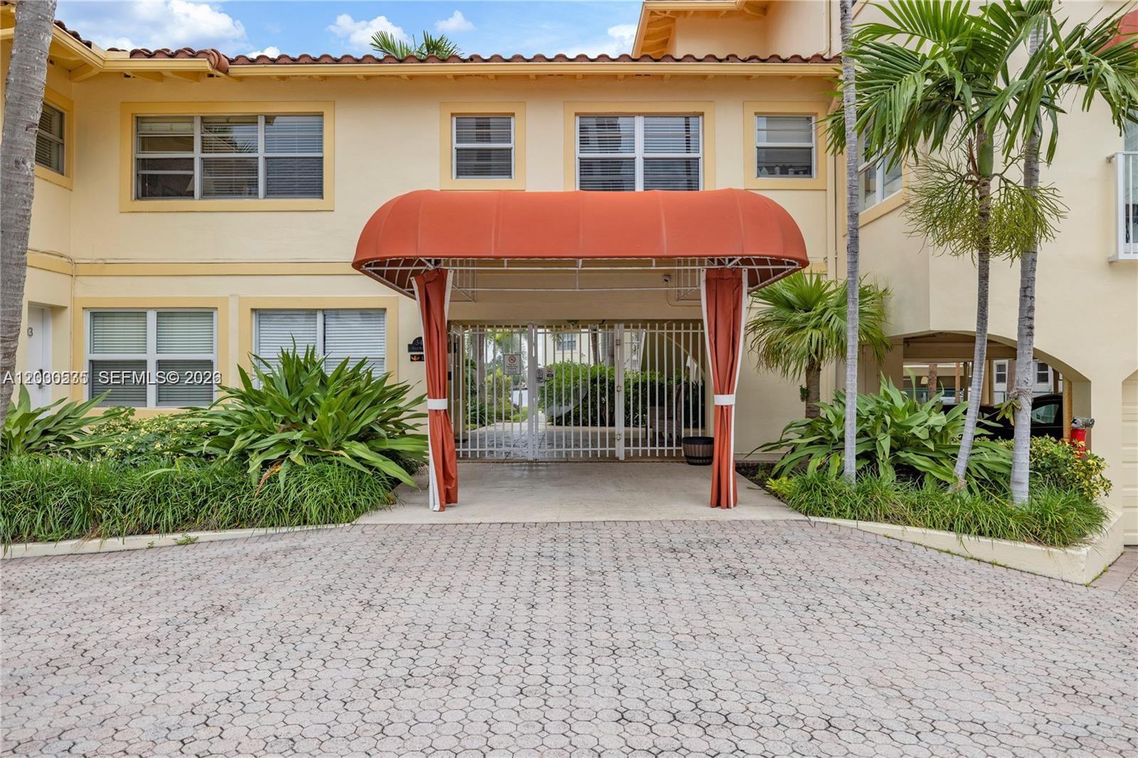 FORT LAUDERDALE YACHT - Residential
