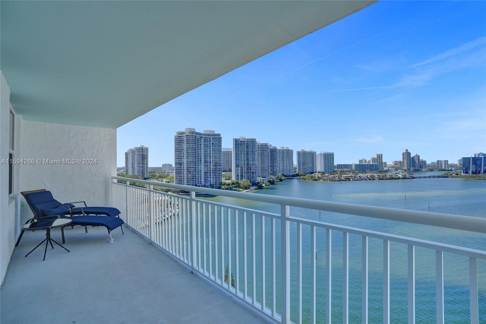 WINSTON TOWERS 500 CONDO - Residential