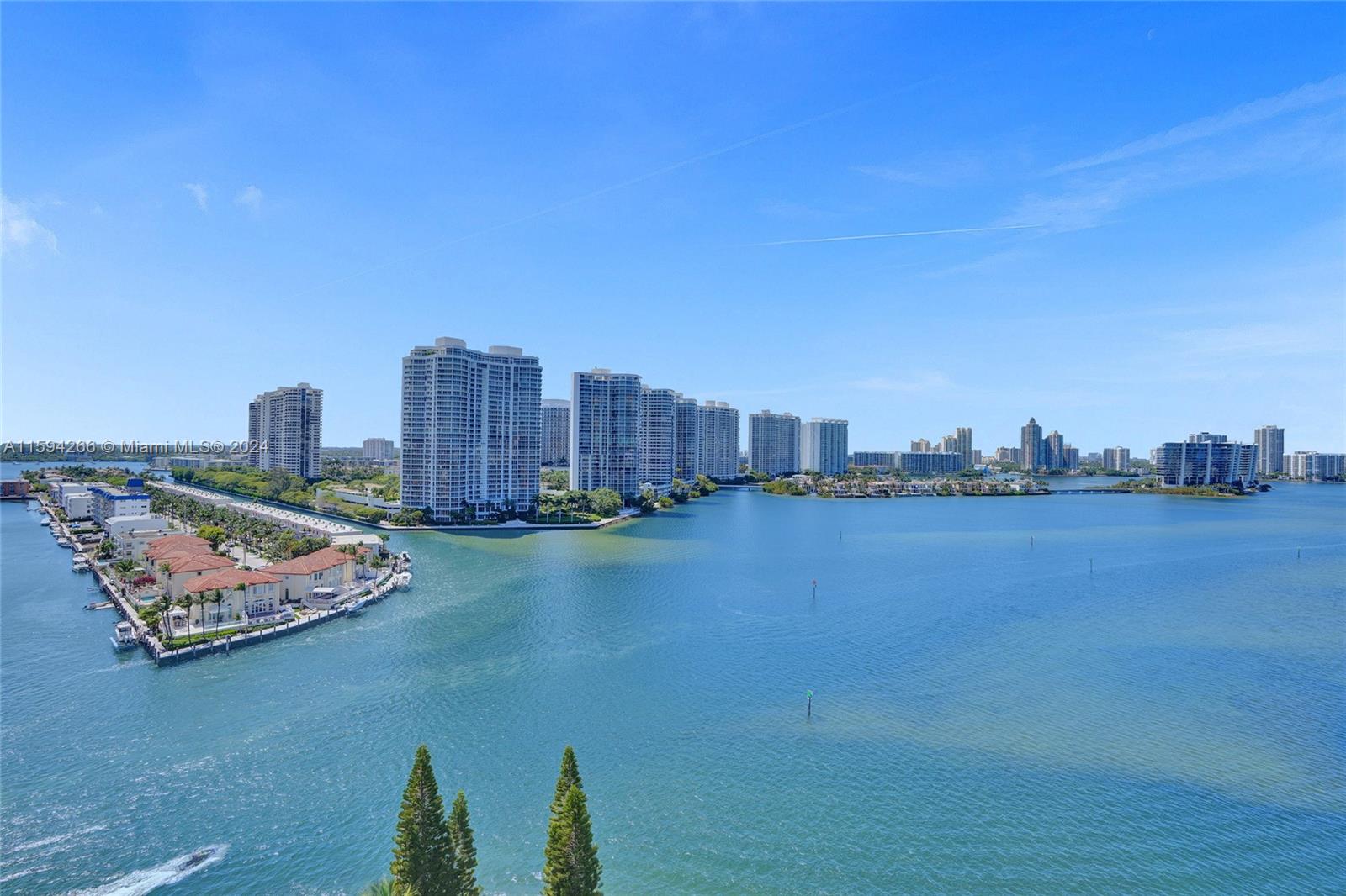 WINSTON TOWERS 500 CONDO - Residential
