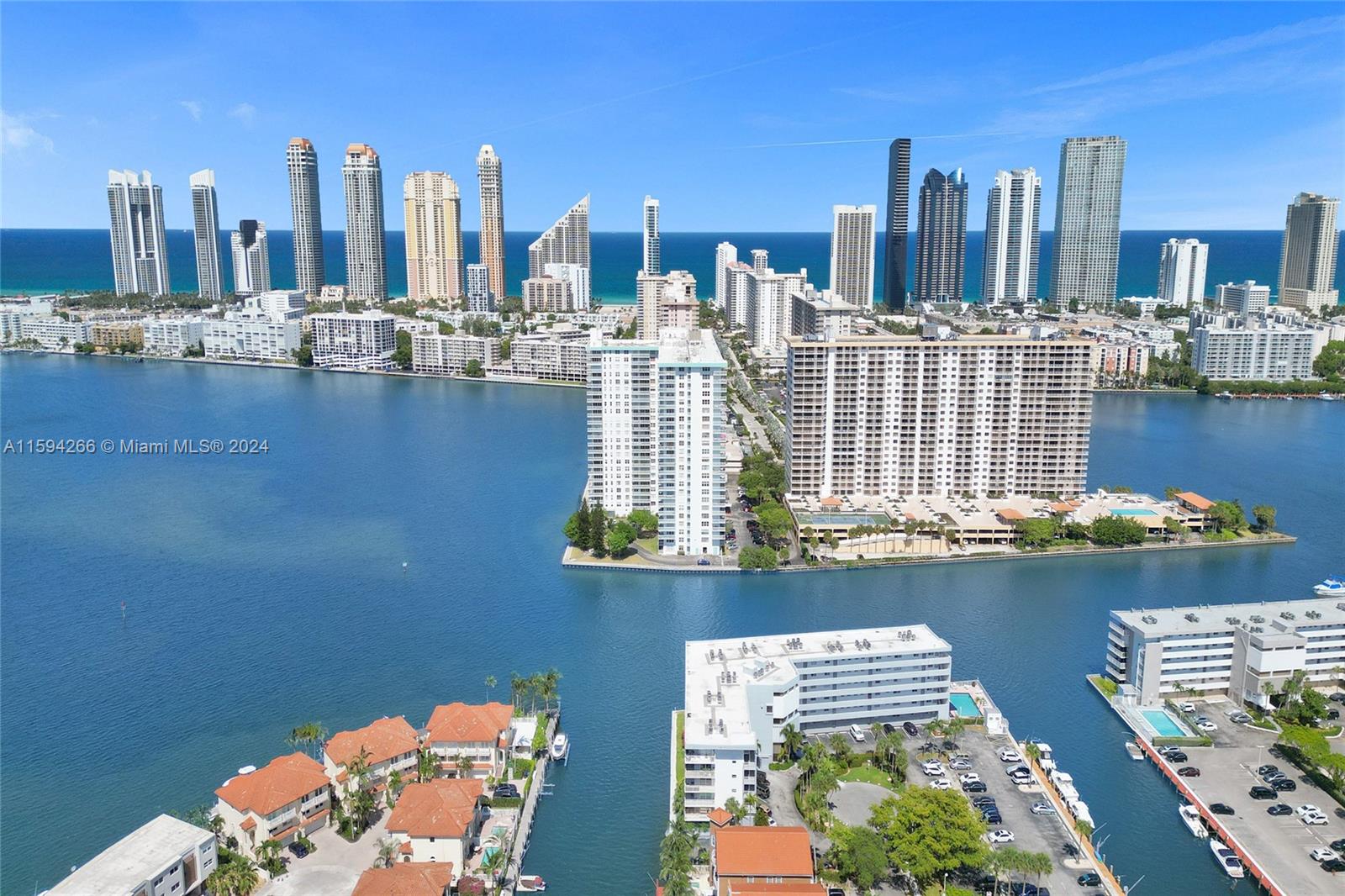 WINSTON TOWERS 500 CONDO - Residential