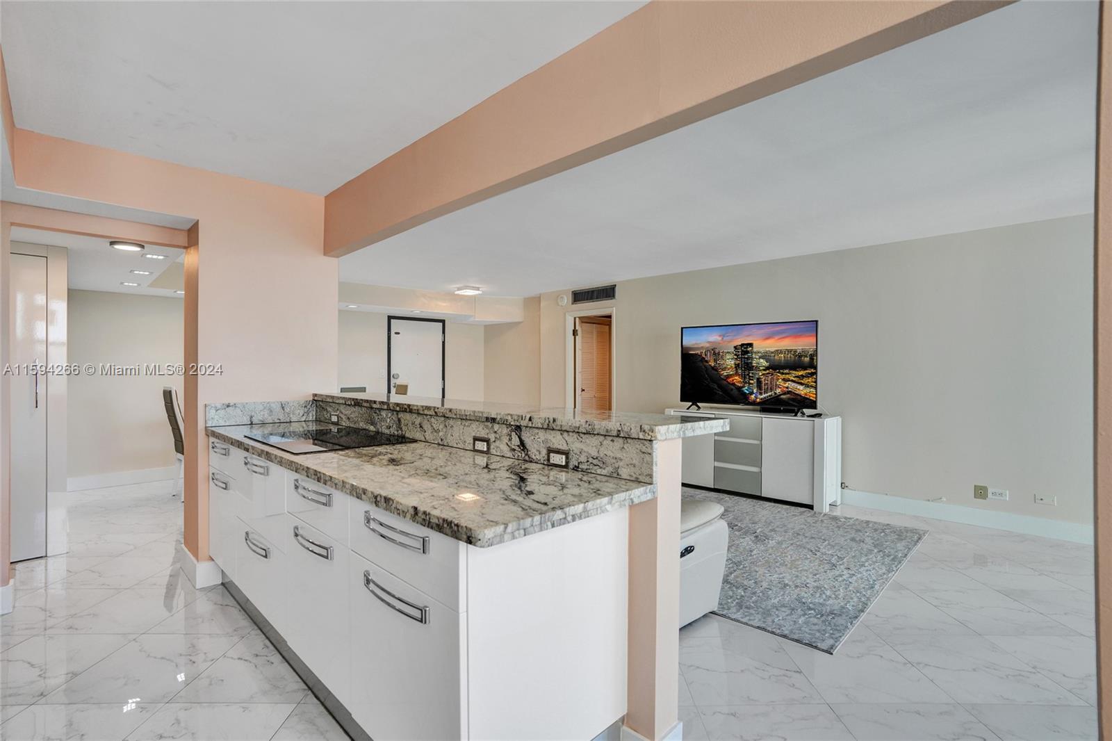 WINSTON TOWERS 500 CONDO - Residential