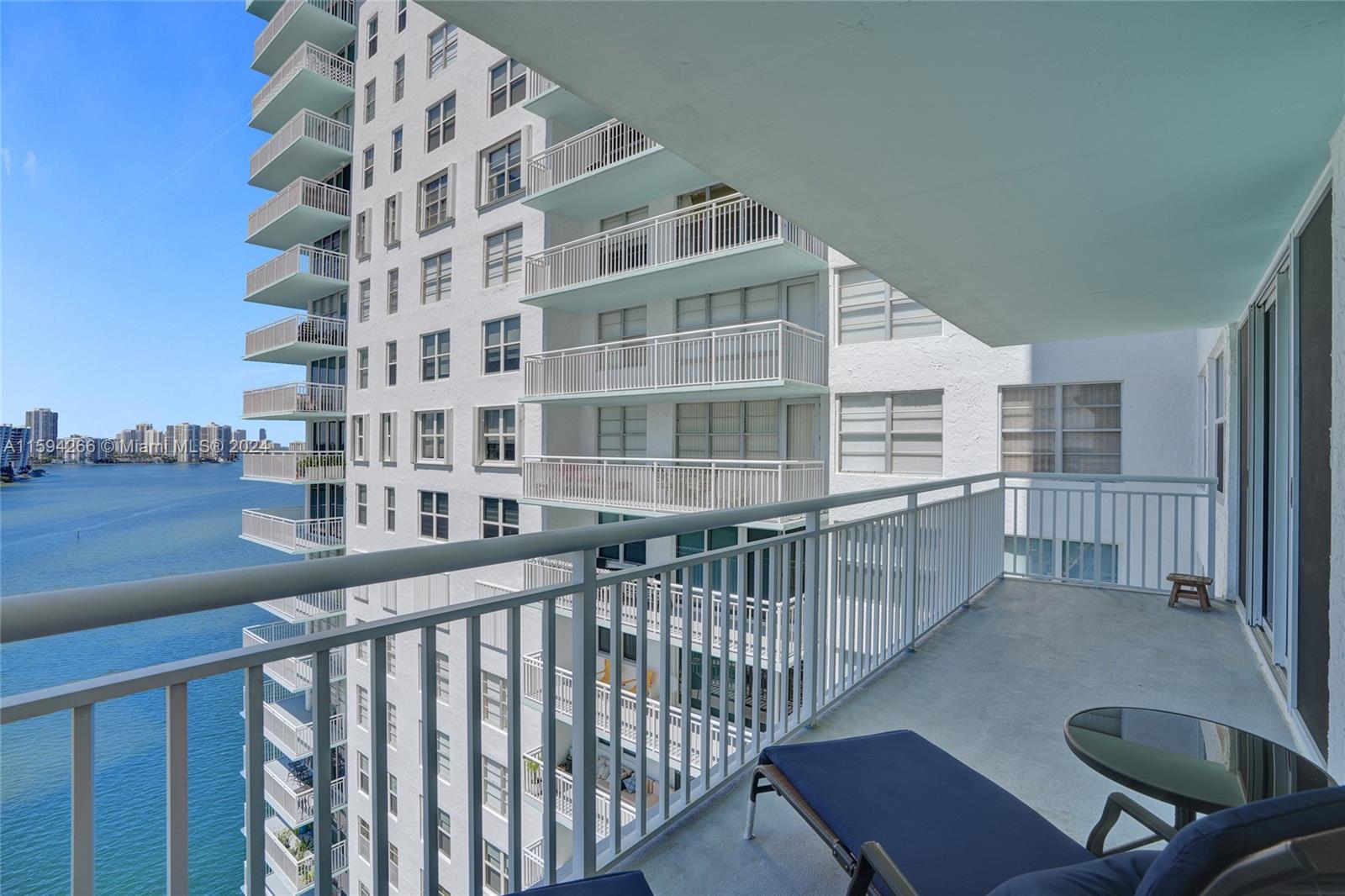 WINSTON TOWERS 500 CONDO - Residential