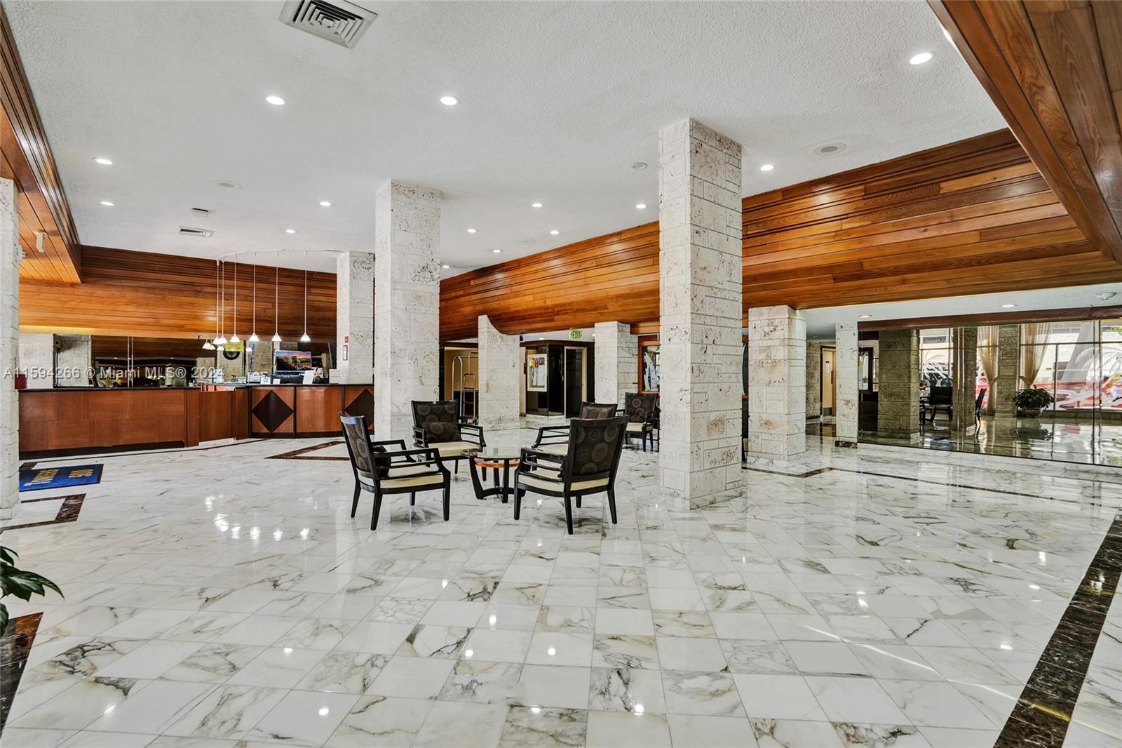 WINSTON TOWERS 500 CONDO - Residential