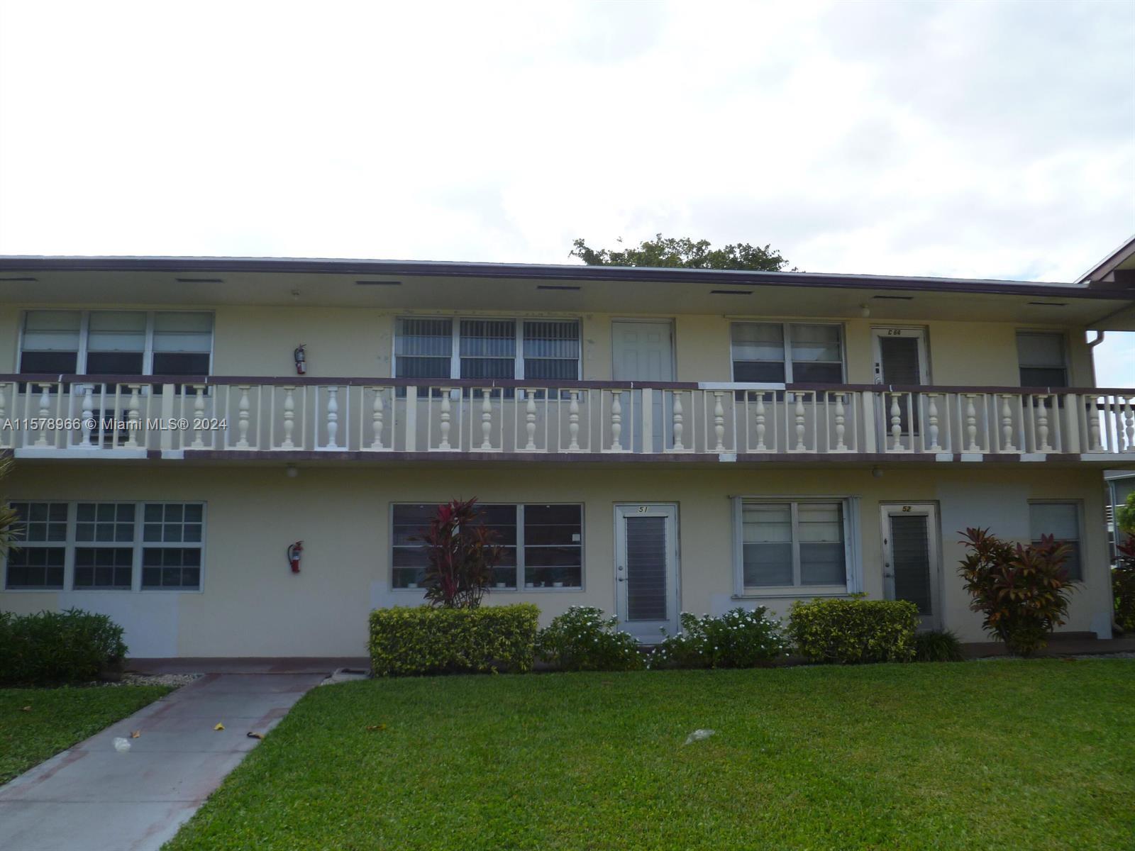 JUST for 55 year old + person (Community). Very nice 1 bedroom and 1.5 bathroom. Second floor with ELEVATOR, tile throughout the apartment. Unfurnished and ready for your personal touch. CENTRAL A/C. Walking distance to the pool. Amenities include free transportation, clubhouse, on-site pharmacy, doctor's office, fitness center, free basic cable and much, much more. You must see it.