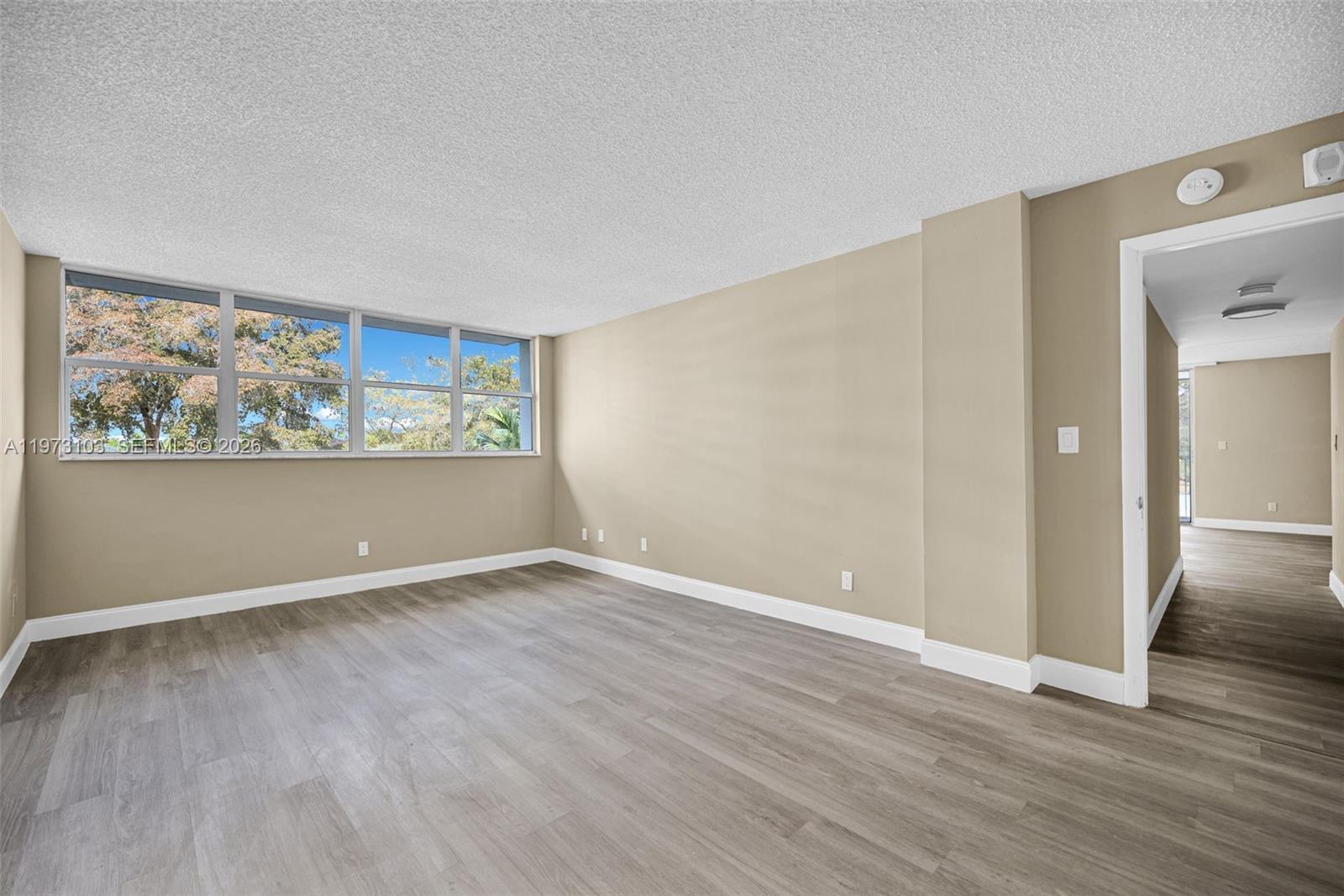 ELLINGTON AT COUNTY LINE - Residential