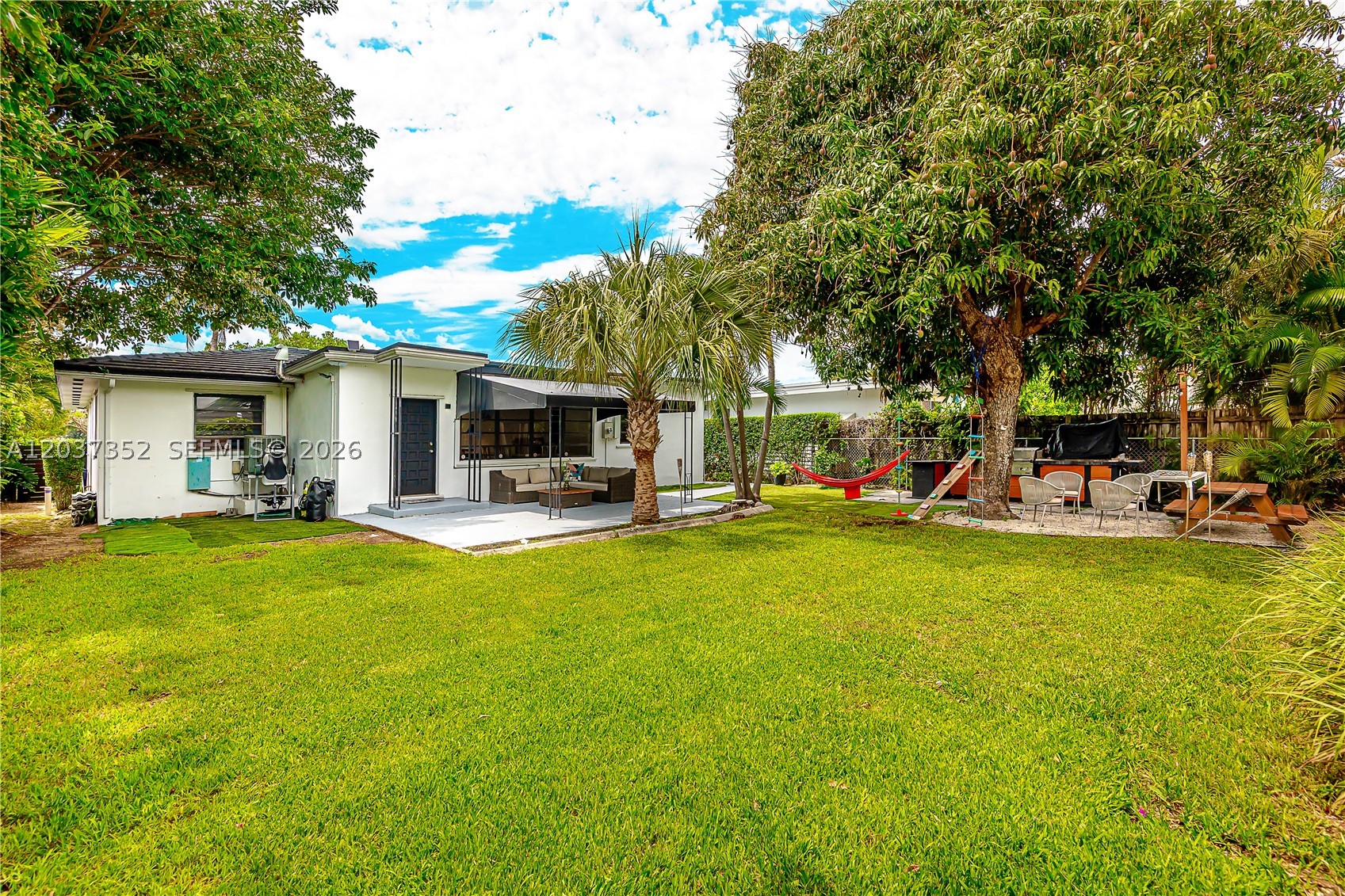 NORMANDY GOLF COURSE - Residential Lease