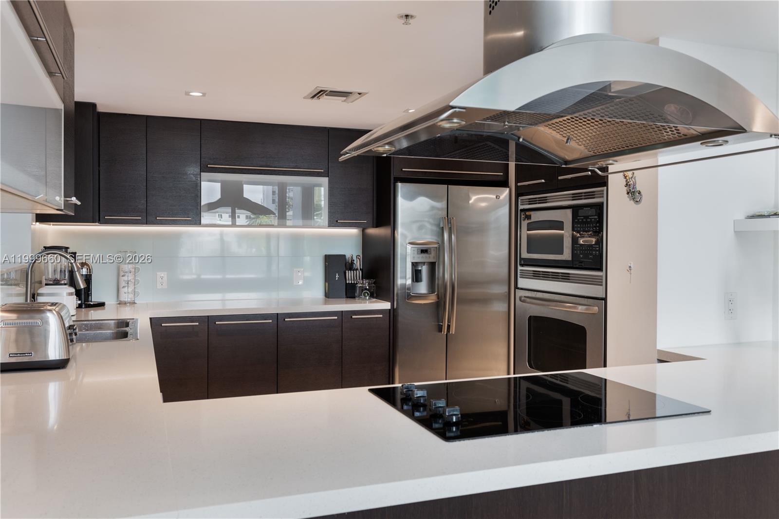 ELOQUENCE ON THE BAY CONDO - Residential