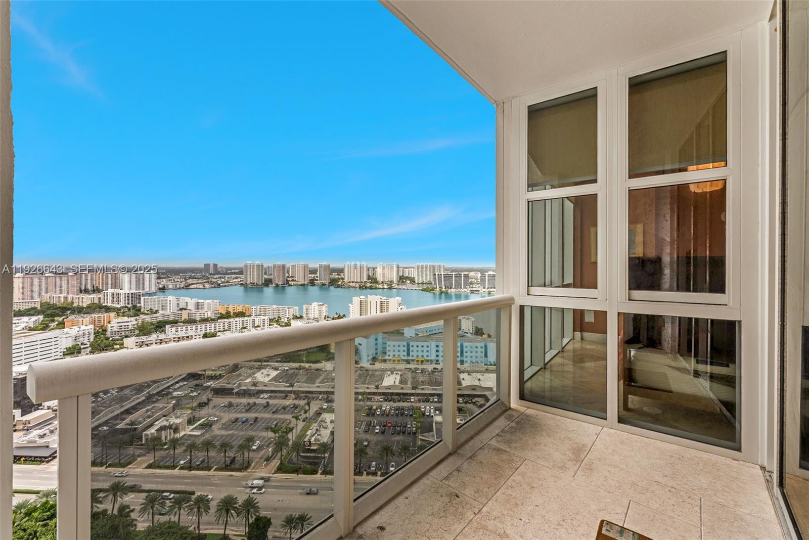 TRUMP ROYALE CONDO - Residential