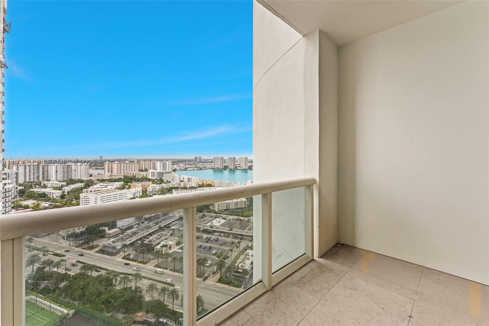 TRUMP ROYALE CONDO - Residential