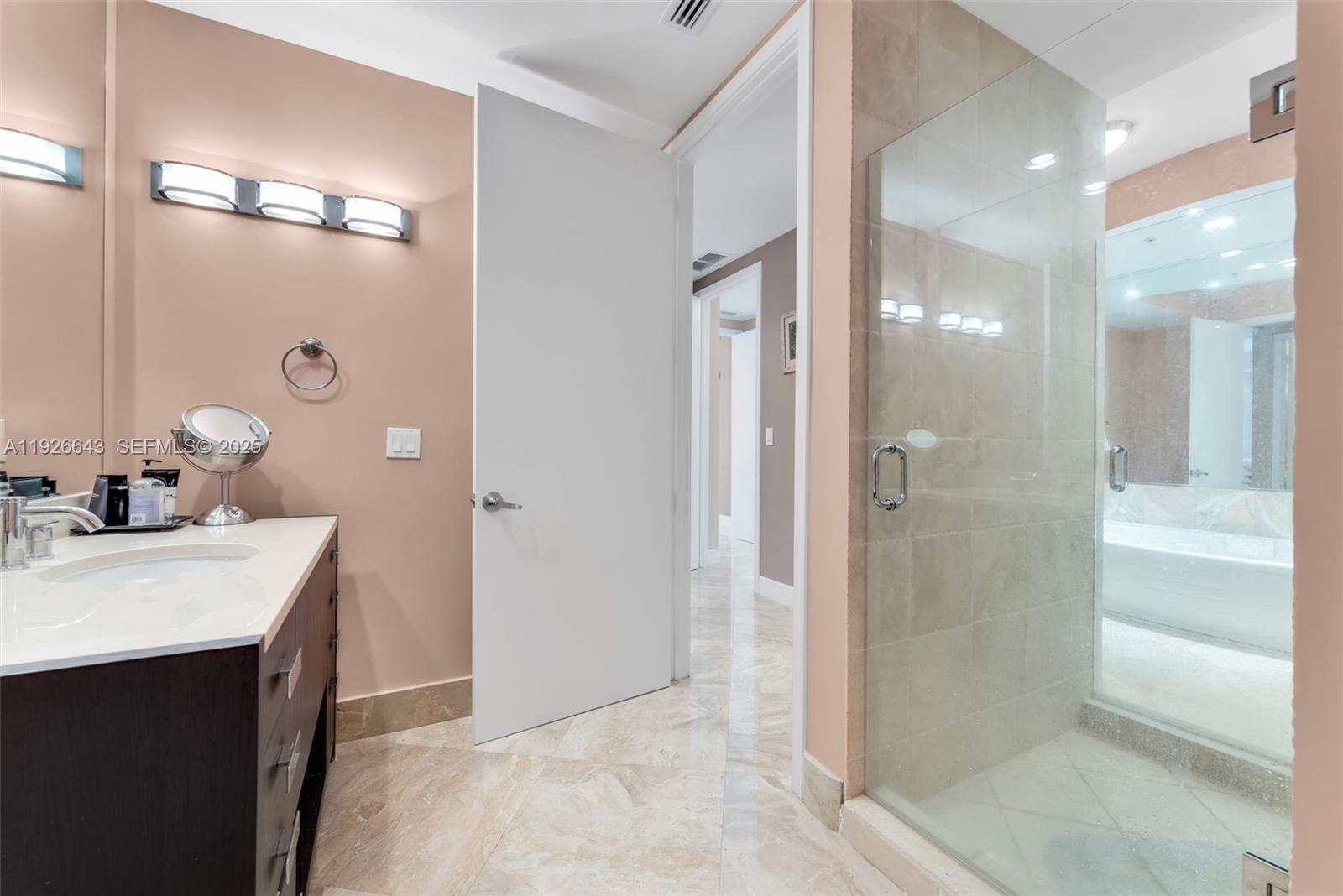 TRUMP ROYALE CONDO - Residential