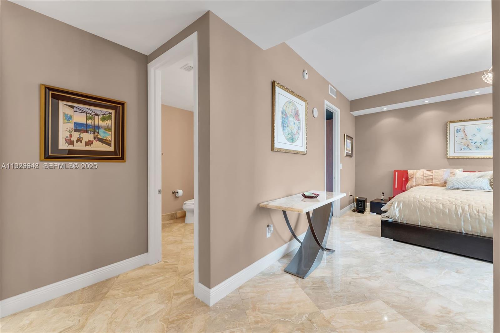TRUMP ROYALE CONDO - Residential
