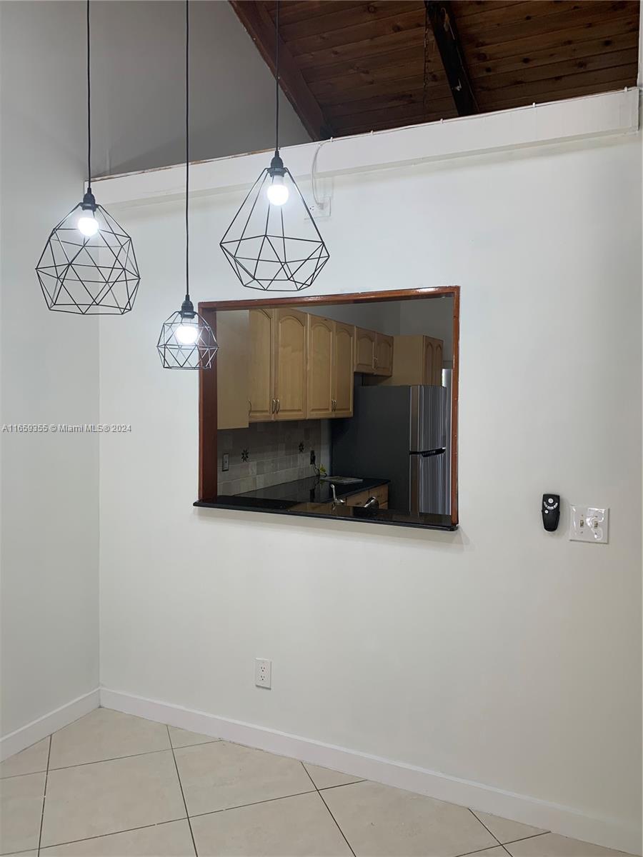 ARROWHEAD GOLF AND TENNIS - Residential Lease