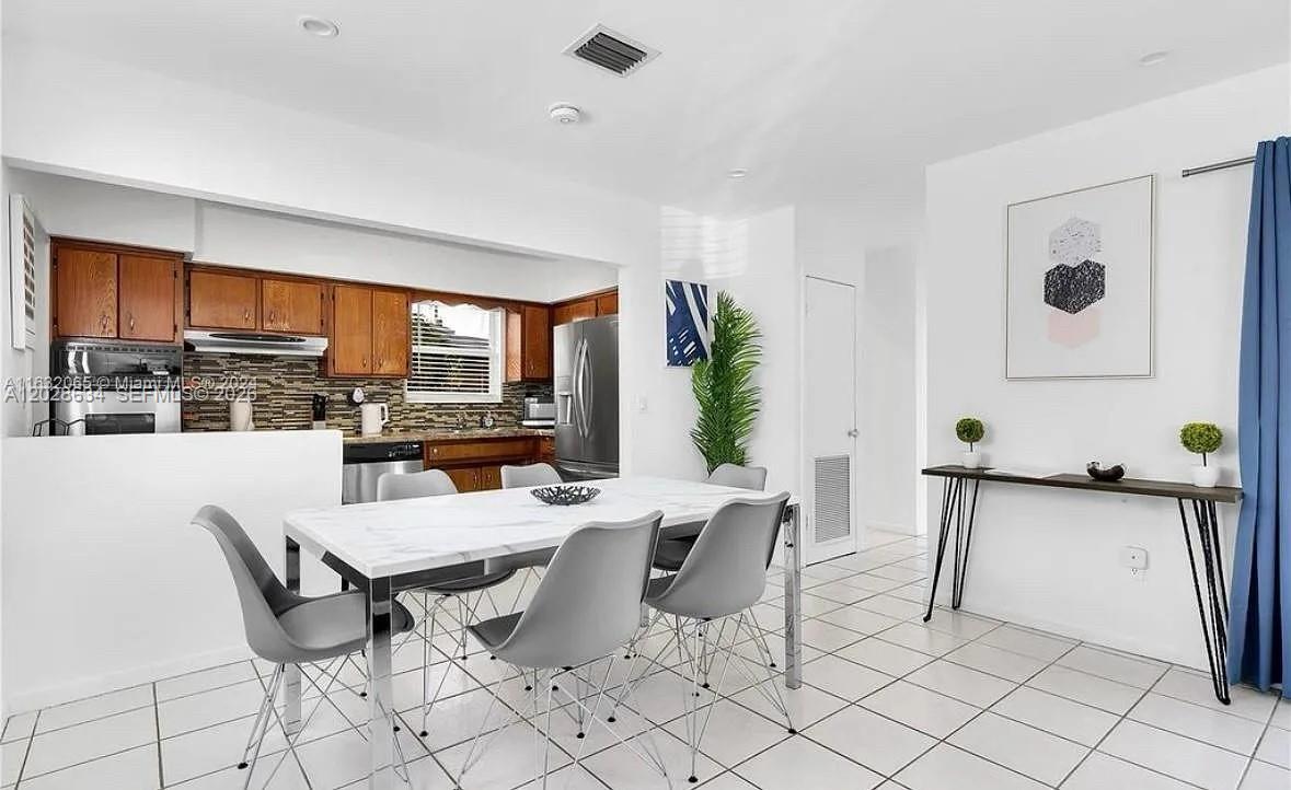 DRIFTWOOD ESTATES NO 12 - Residential Lease