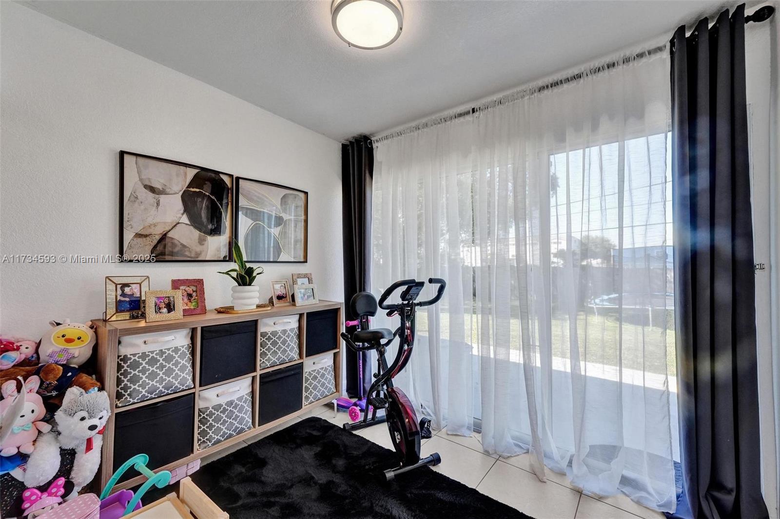 GOLD COAST TWIN VILLAS WE - Residential Income