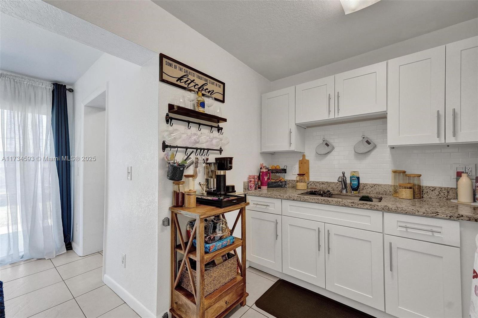 GOLD COAST TWIN VILLAS WE - Residential Income