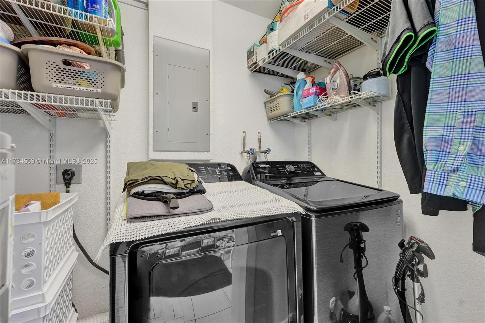 GOLD COAST TWIN VILLAS WE - Residential Income