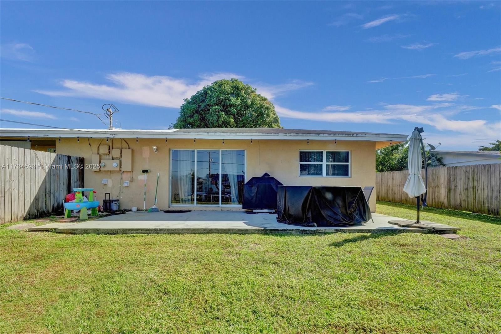 GOLD COAST TWIN VILLAS WE - Residential Income