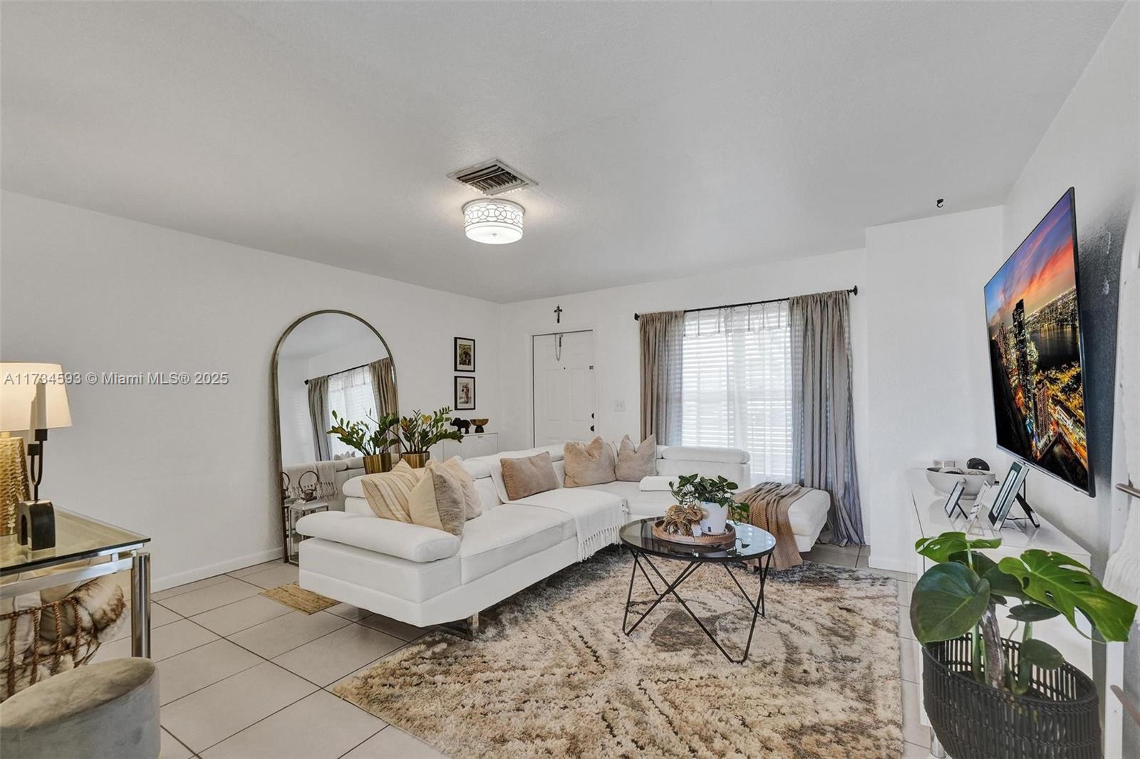 GOLD COAST TWIN VILLAS WE - Residential Income