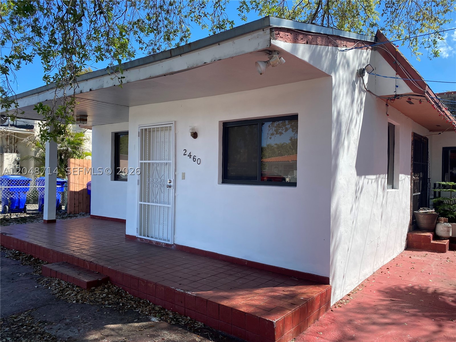 MUSA ISLE - Residential Lease
