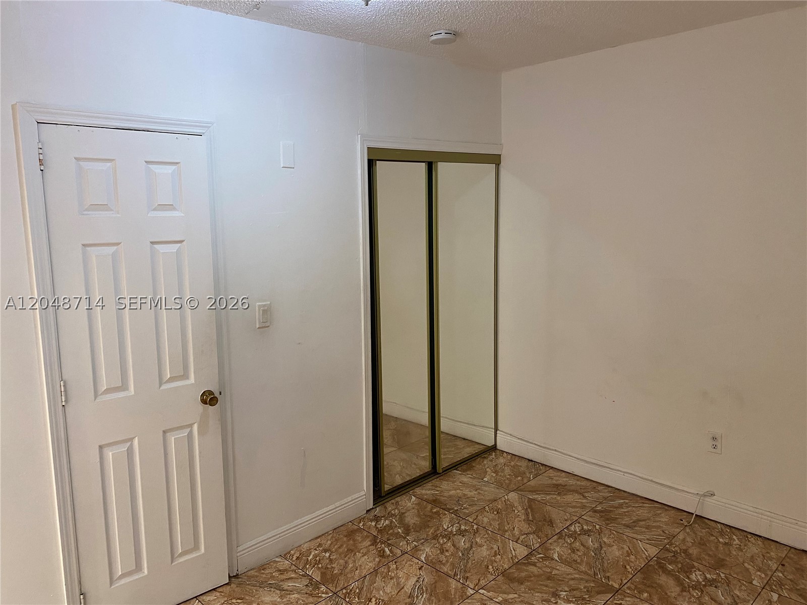 MUSA ISLE - Residential Lease