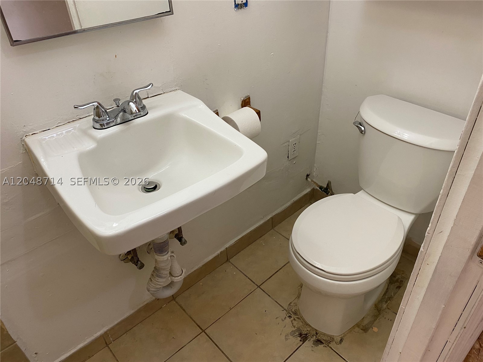 MUSA ISLE - Residential Lease