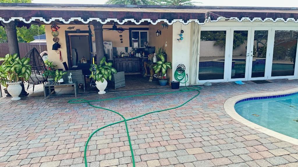 PALM SPRINGS ESTS 2ND ADD - Residential Lease