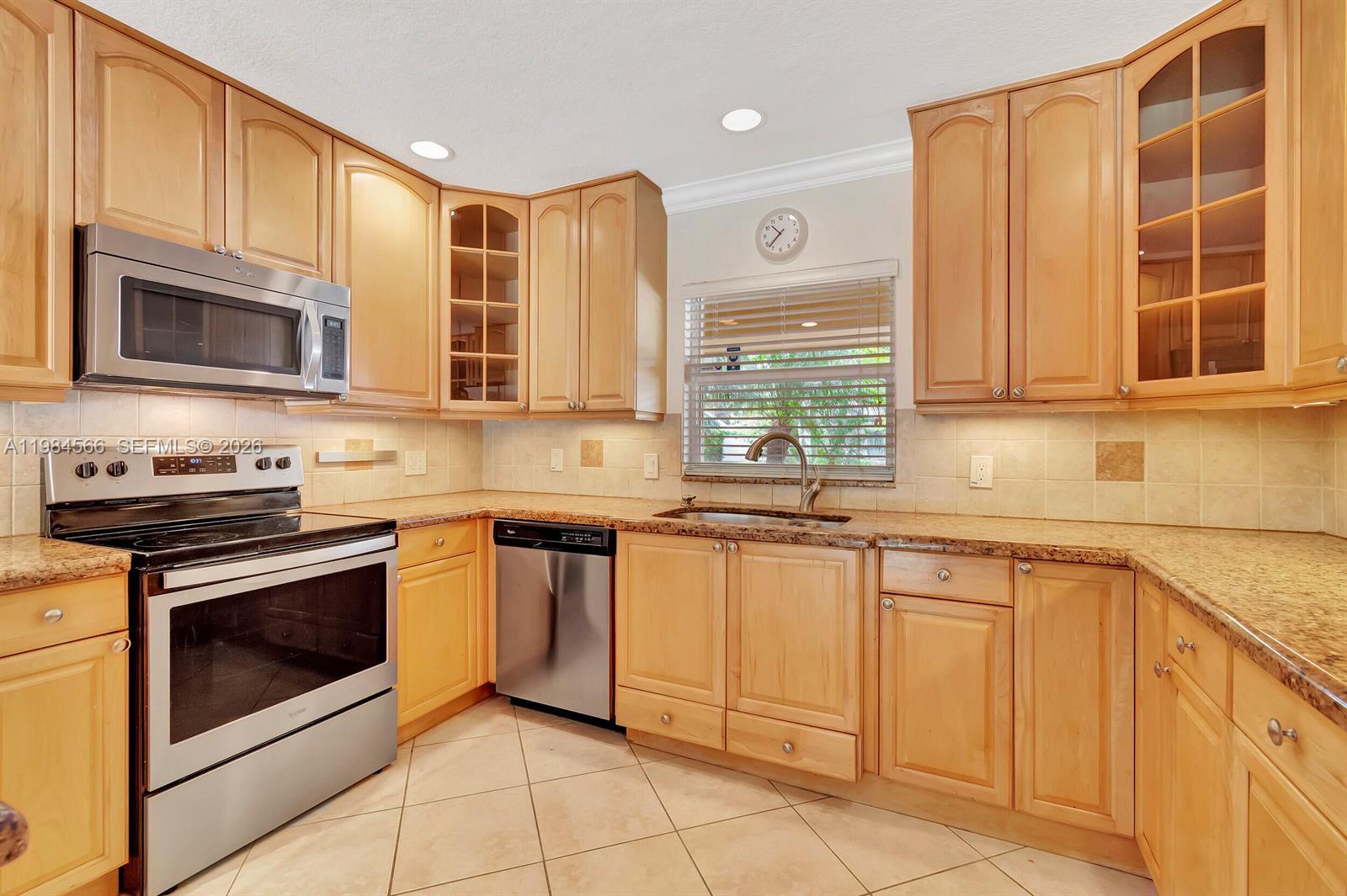 UNIVERSITY PARK COUNTRY C - Residential