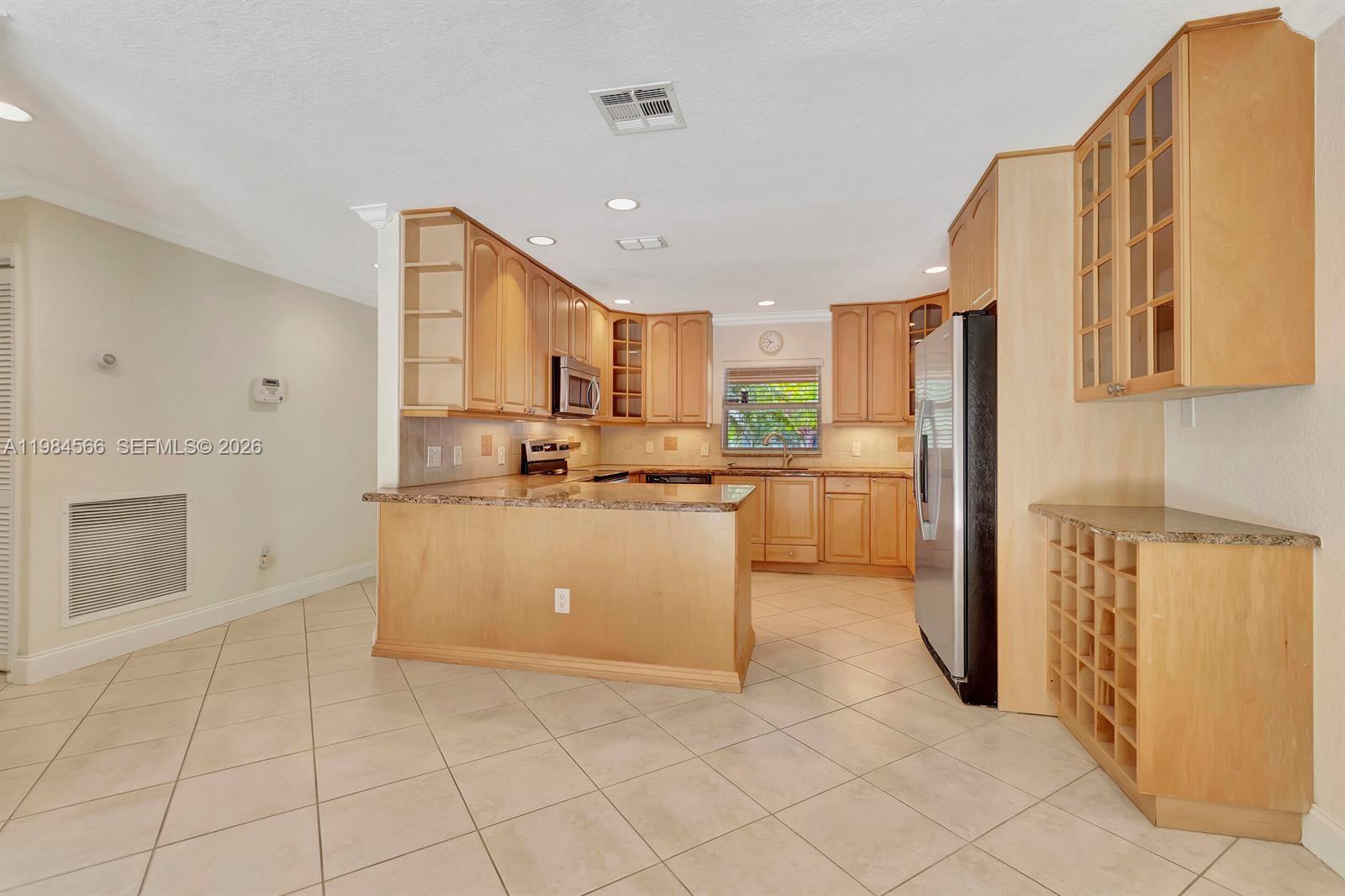 UNIVERSITY PARK COUNTRY C - Residential