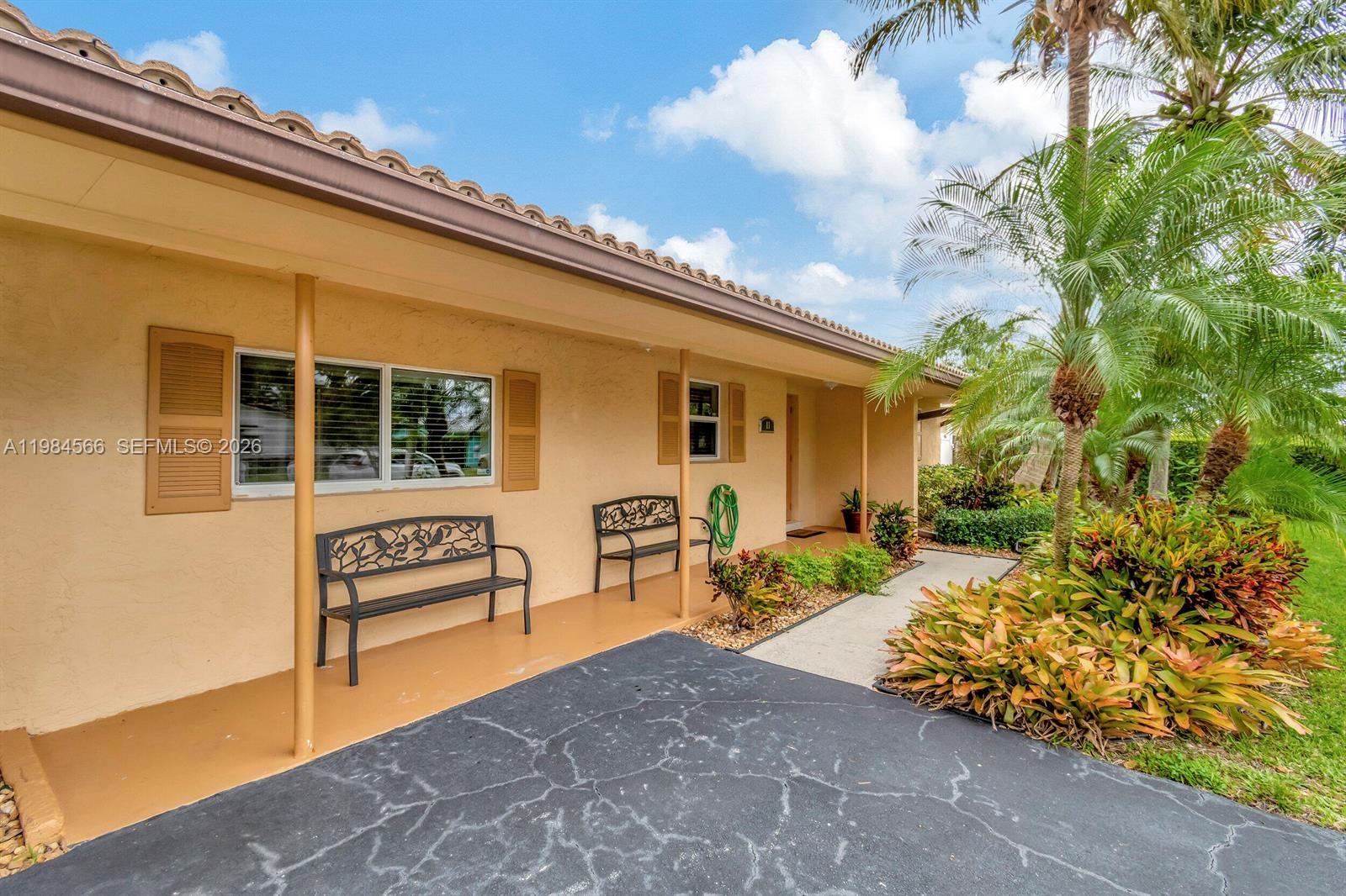 UNIVERSITY PARK COUNTRY C - Residential