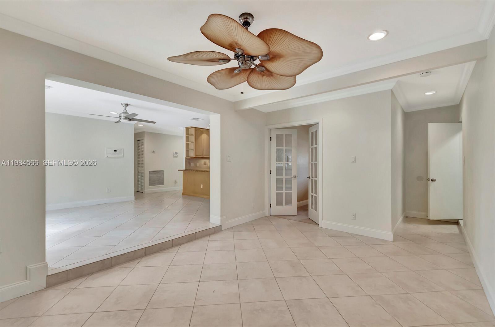 UNIVERSITY PARK COUNTRY C - Residential