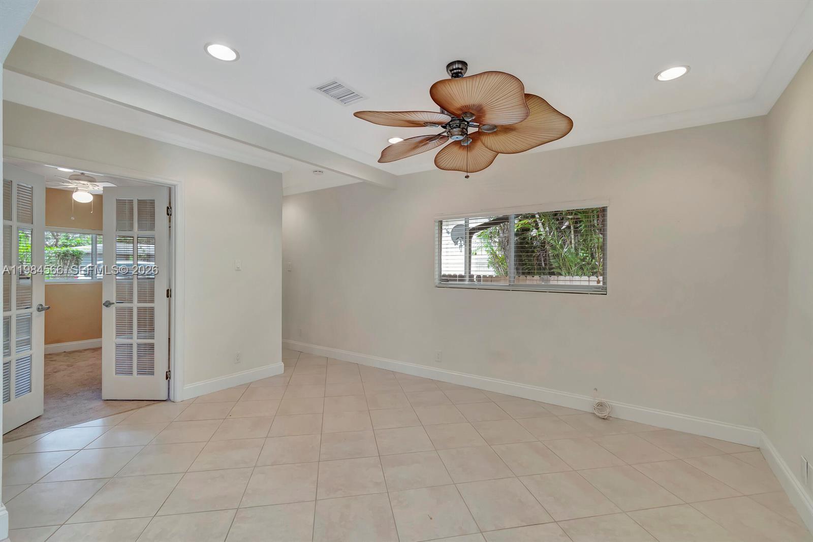 UNIVERSITY PARK COUNTRY C - Residential