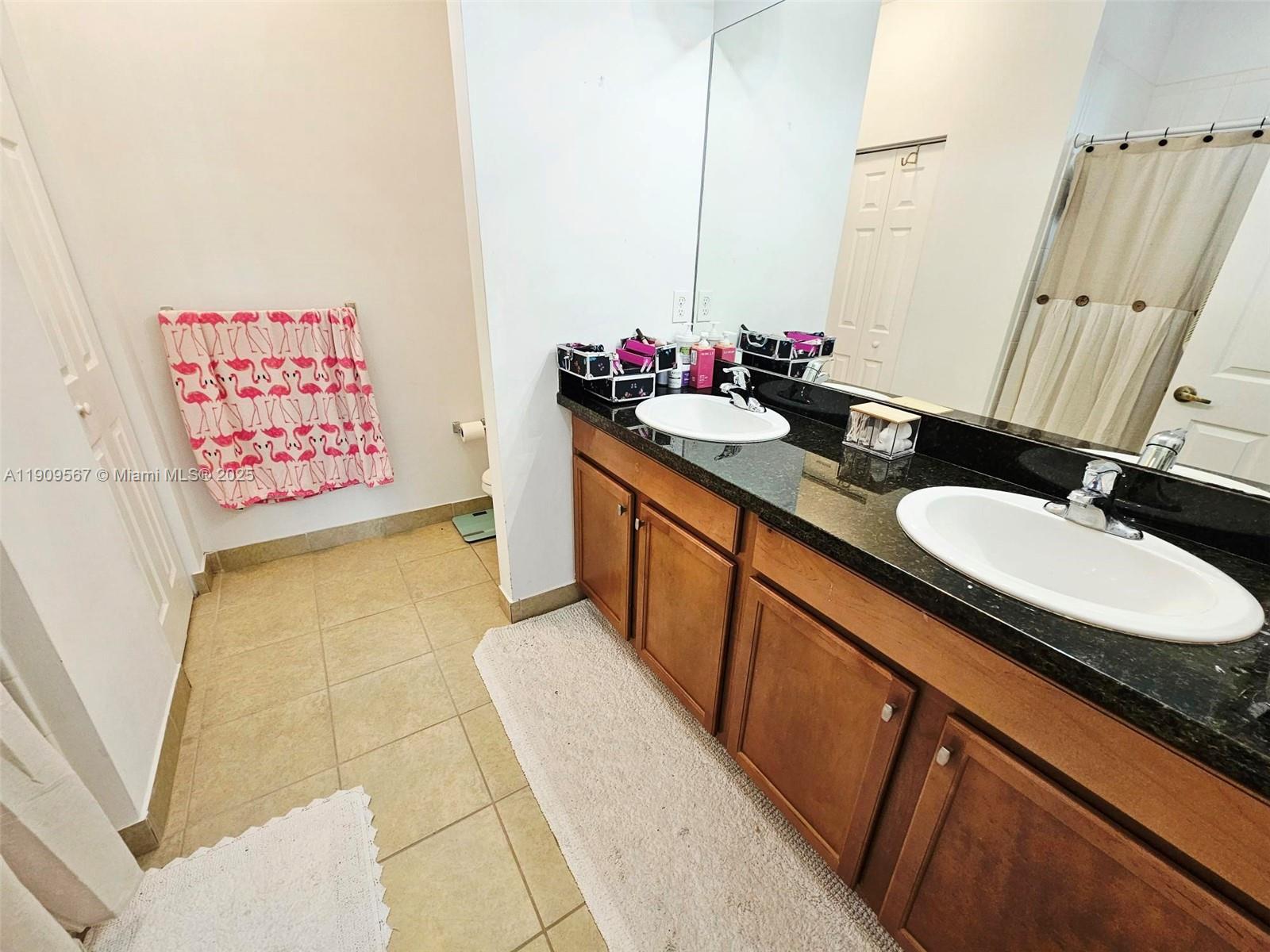 COBBLESTONE II CONDO - Residential