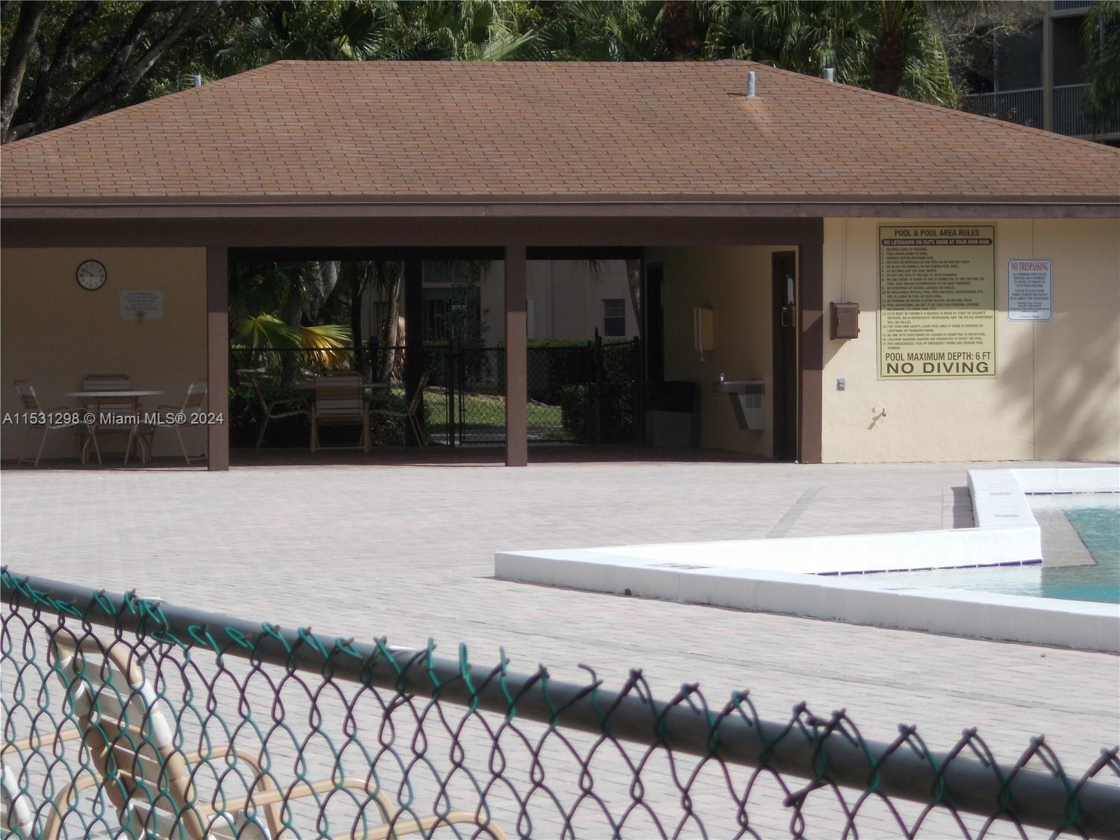 CAMBRIDGE AT CENTURY VILL - Residential