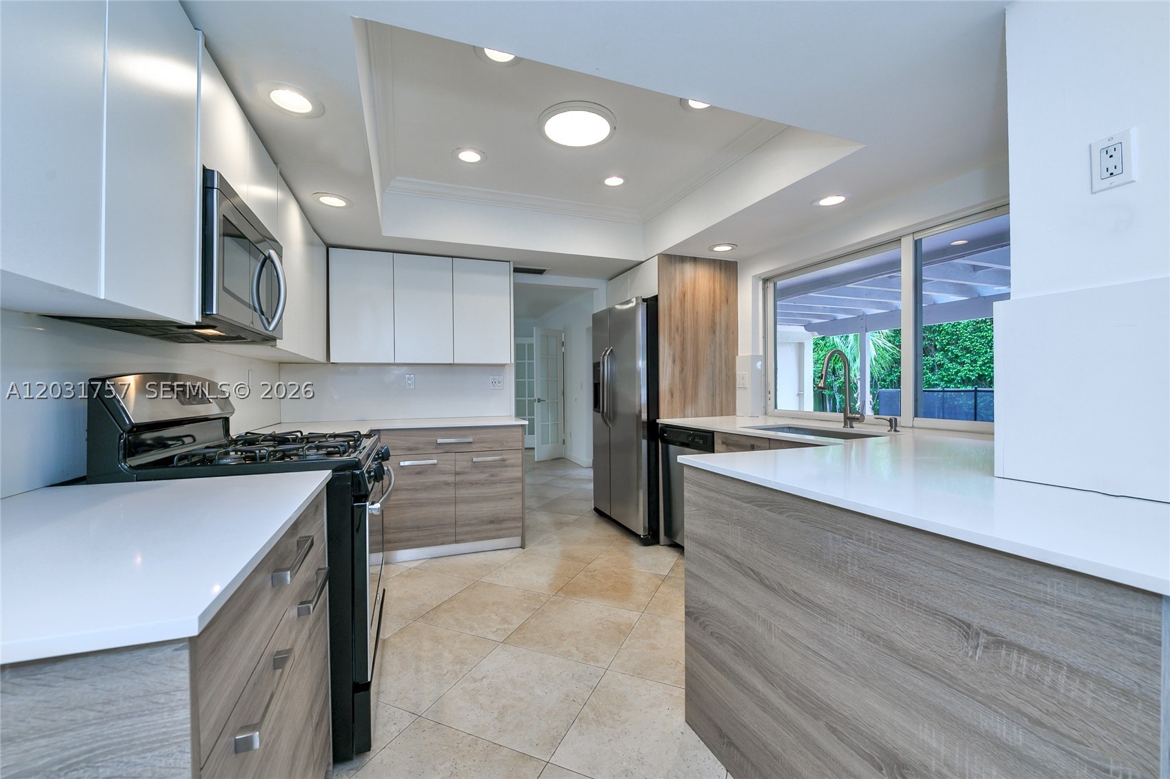 HIGHLAND LAKES SEC 4 - Residential Lease