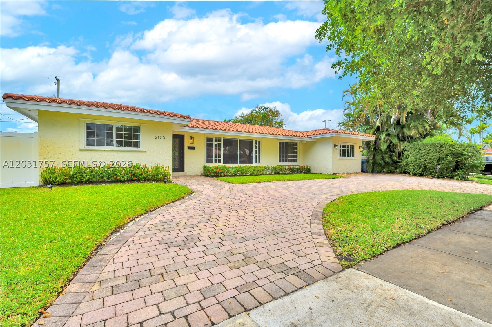 HIGHLAND LAKES SEC 4 - Residential Lease