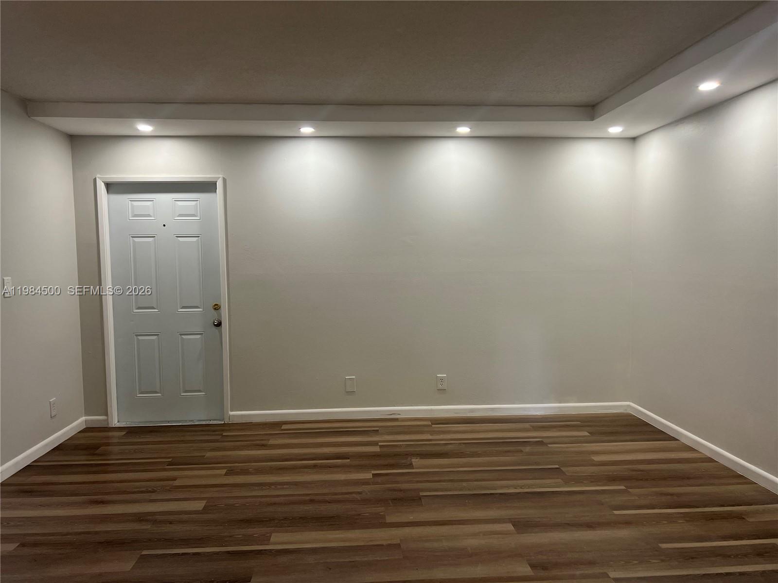 OAKLAND FOREST CLUB CONDO - Residential