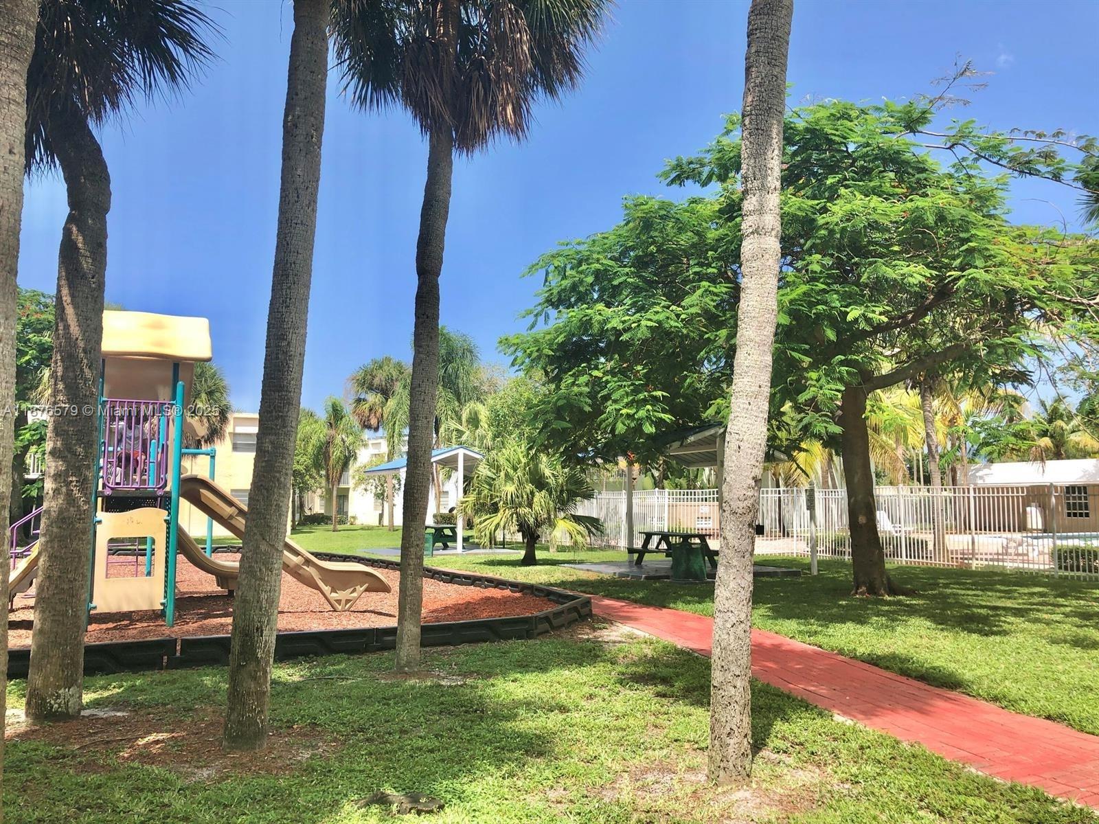 CLEAR LAKE PALMS CONDO - Residential